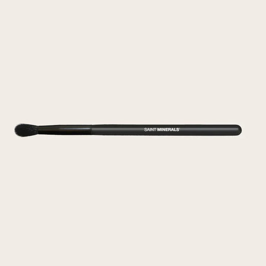 SAINT MINERALS Blending Crease Brush - Panoply Beauty 